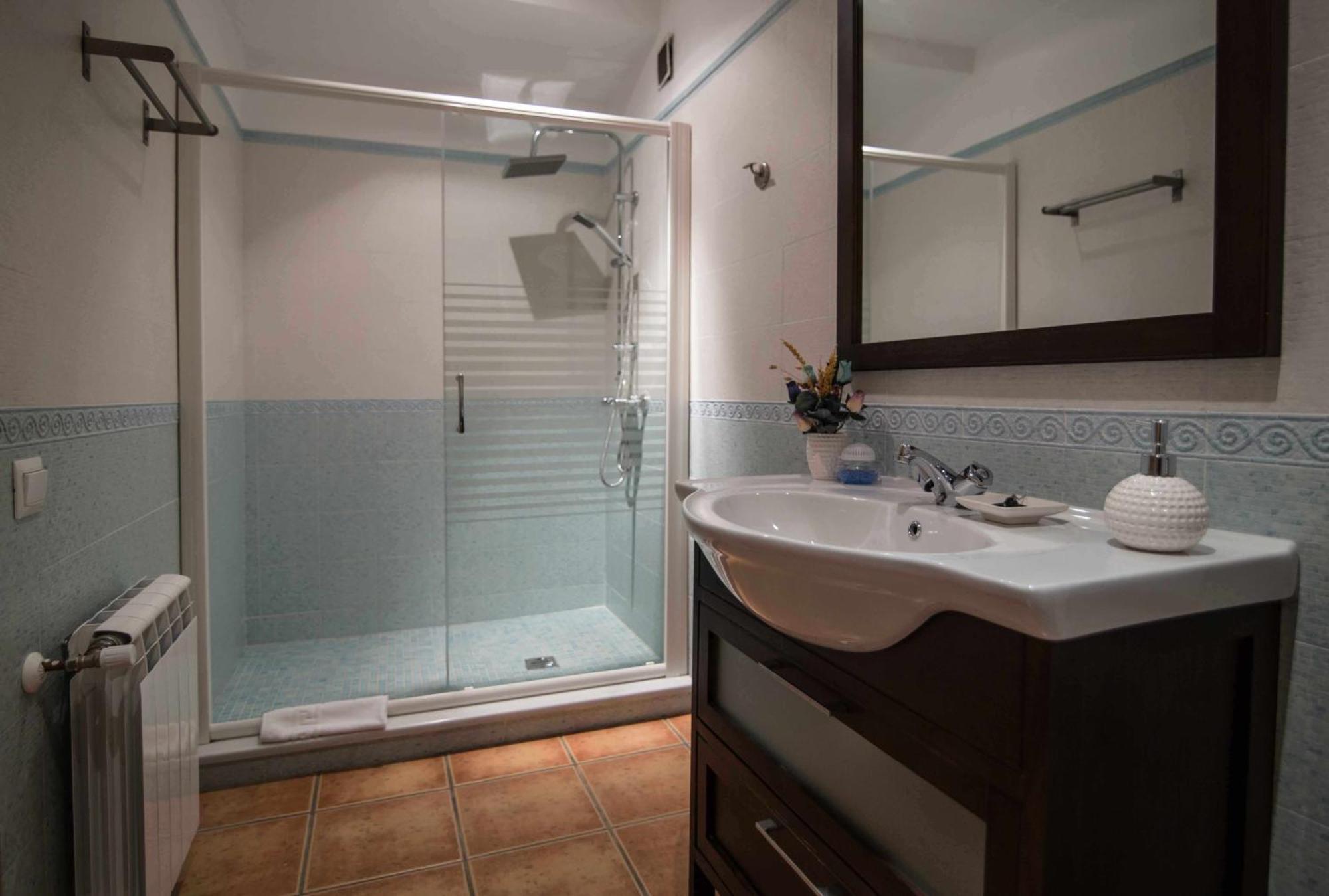 Apartamentos Casa Lola Rodeados De Montanas Y Rios Бесейте Стая снимка