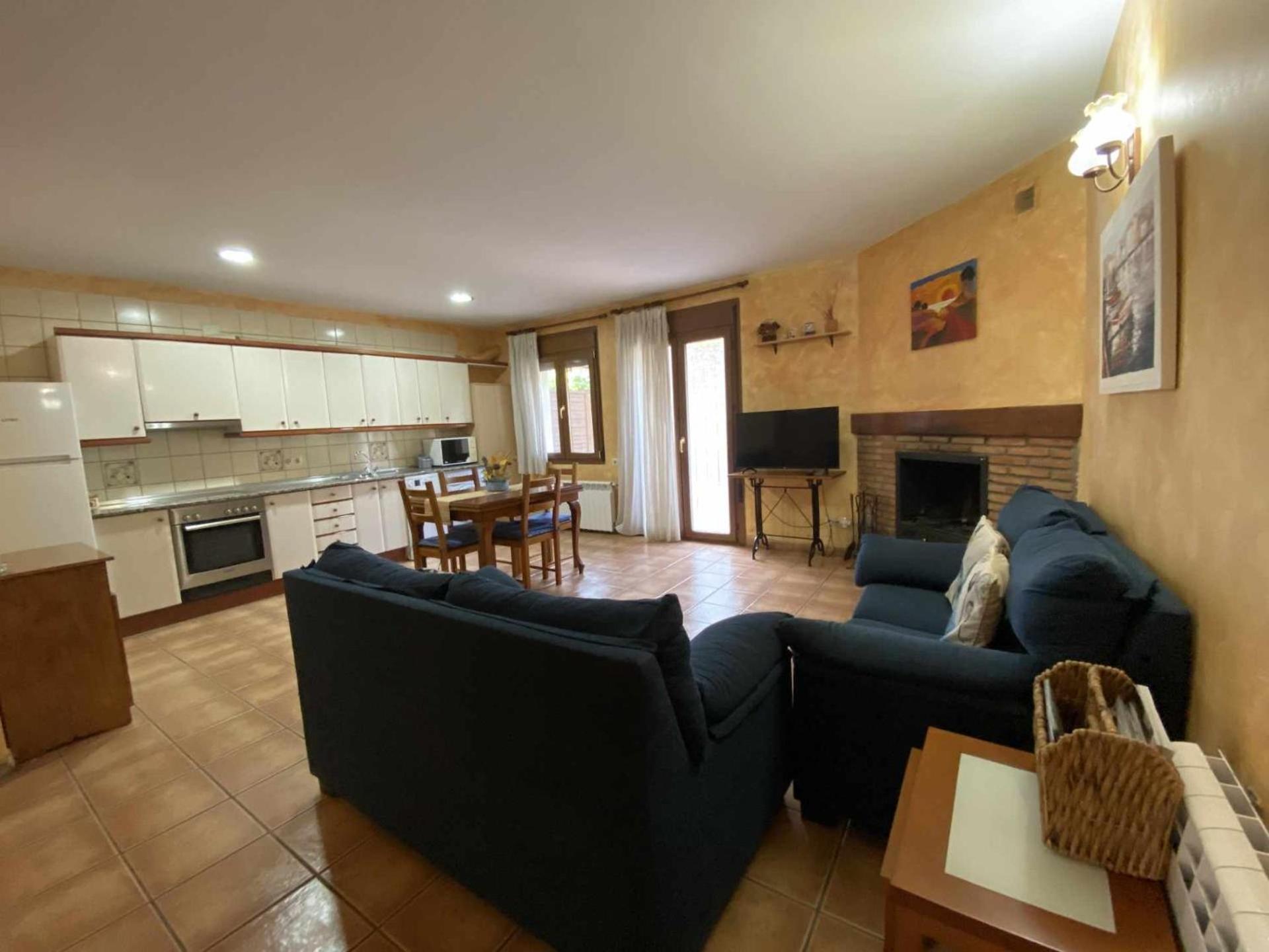 Apartamentos Casa Lola Rodeados De Montanas Y Rios Бесейте Екстериор снимка