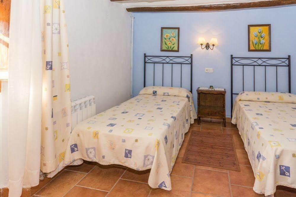 Apartamentos Casa Lola Rodeados De Montanas Y Rios Бесейте Екстериор снимка